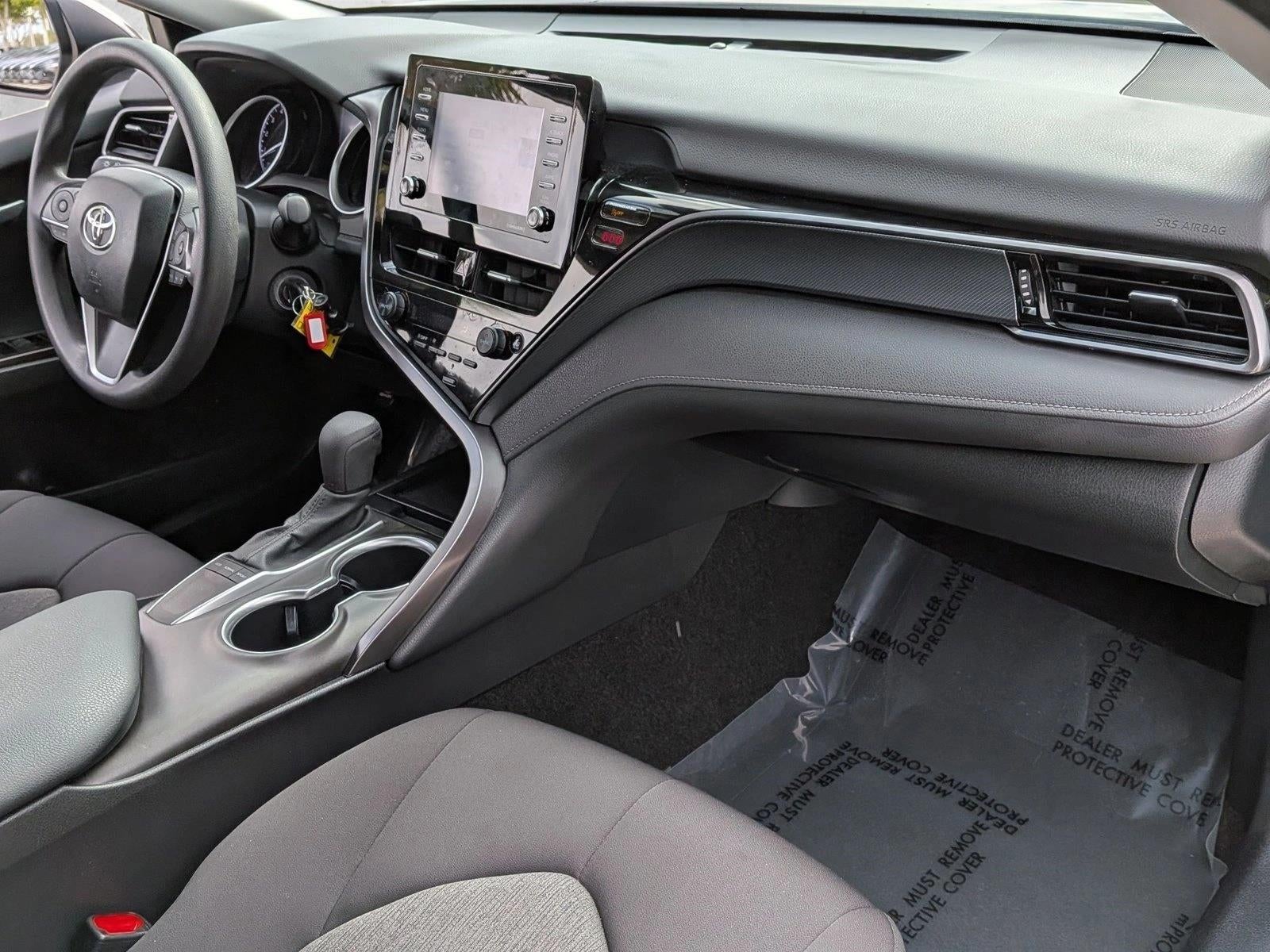 2023 Toyota Camry LE Auto (SE)