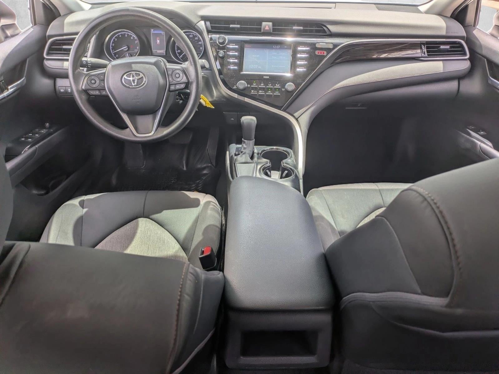2020 Toyota Camry LE Auto (SE)
