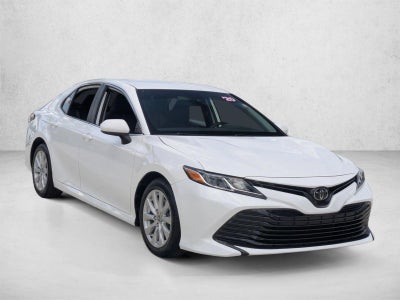 2020 Toyota Camry LE Auto (SE)