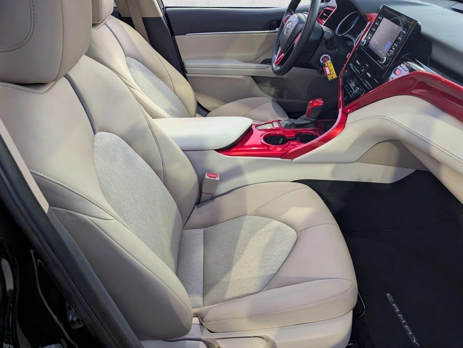 2023 Toyota Camry LE Auto (SE)