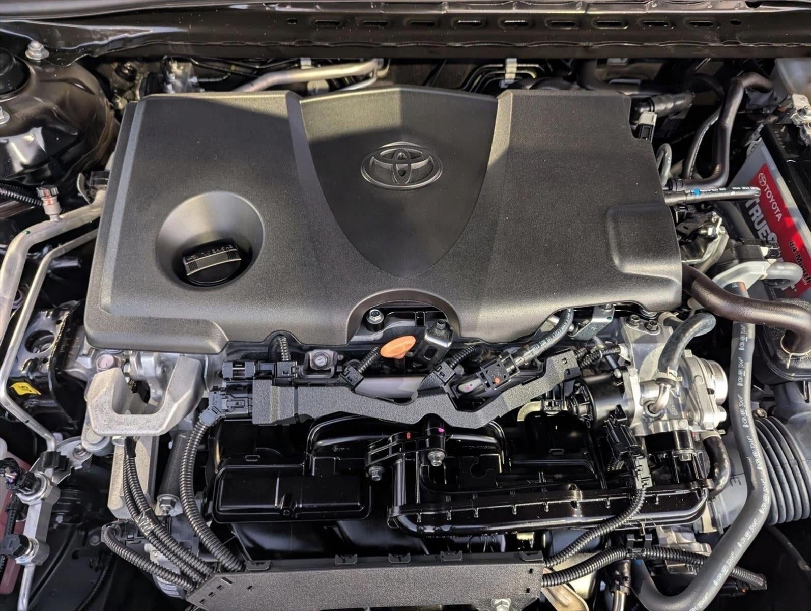 2023 Toyota Camry LE Auto (SE)