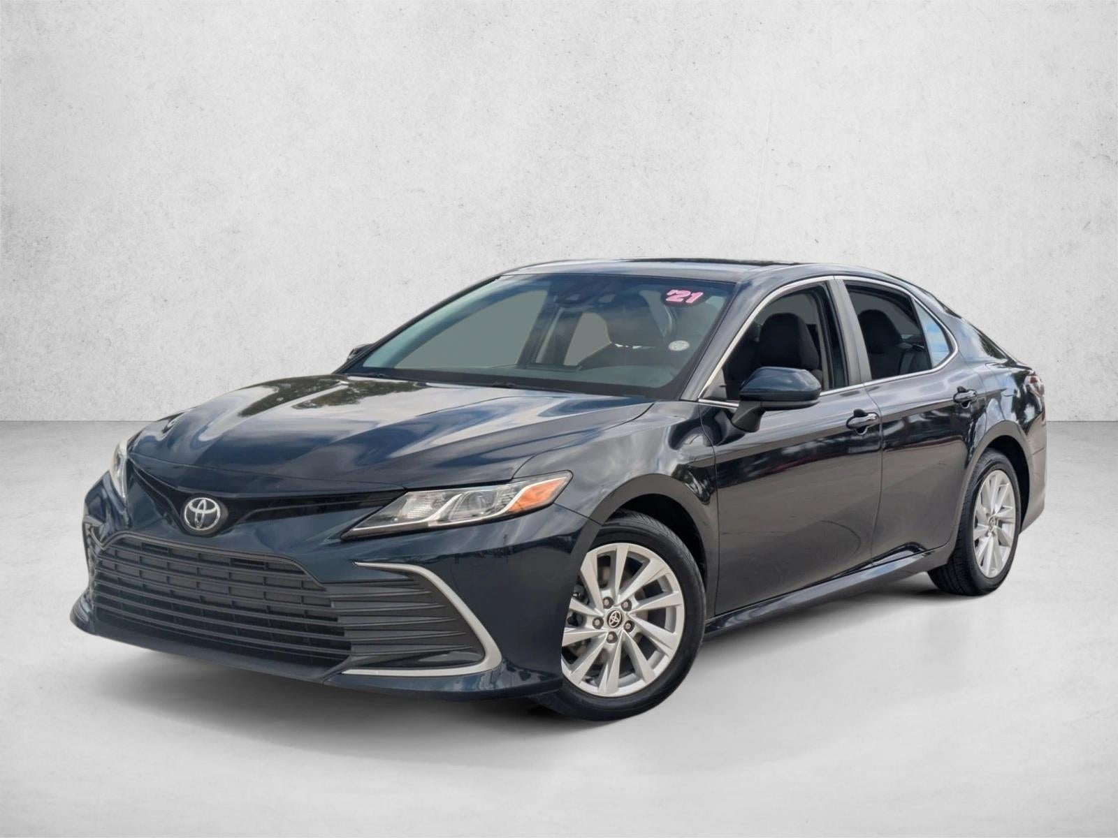 2021 Toyota Camry LE Auto (SE)