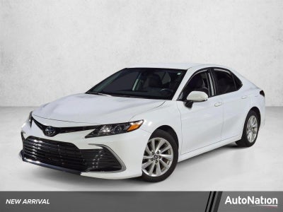 2024 Toyota Camry LE Auto (SE)