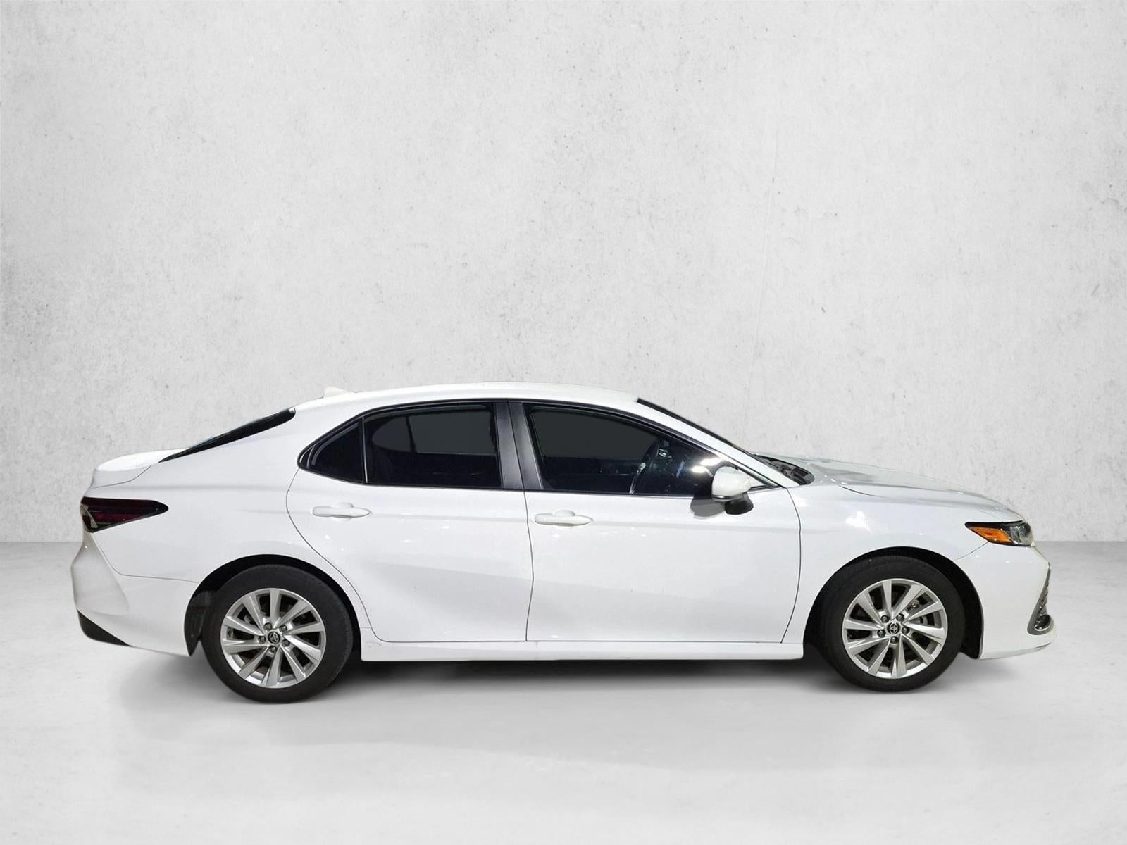 2024 Toyota Camry LE Auto (SE)