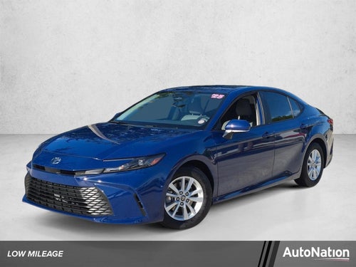 2025 Toyota Camry LE (SE)
