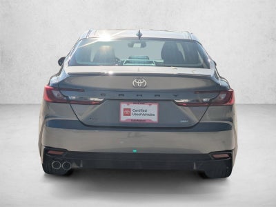 2025 Toyota Camry SE (Natl)