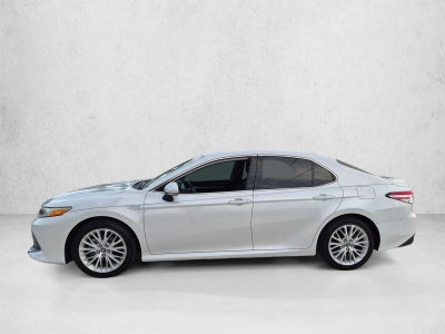 2020 Toyota Camry Hybrid XLE CVT (Natl)