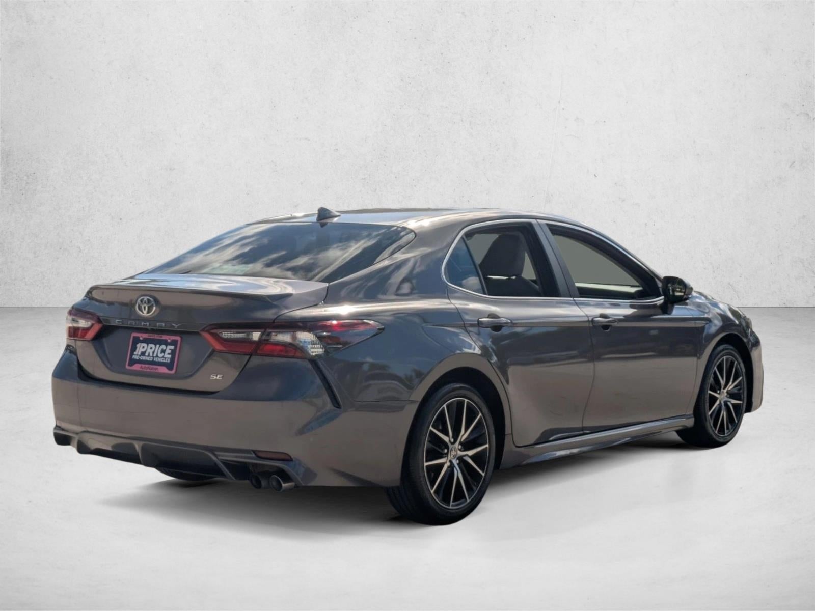 2024 Toyota Camry SE Auto (SE)