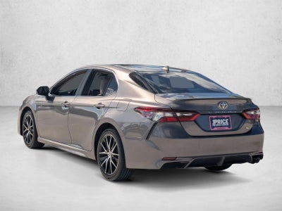 2024 Toyota Camry SE Auto (SE)