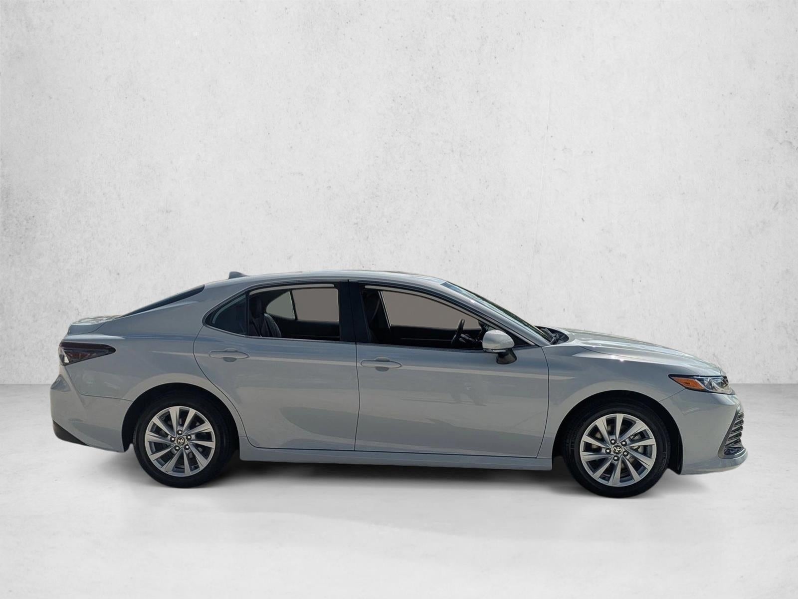 2023 Toyota Camry LE Auto (SE)