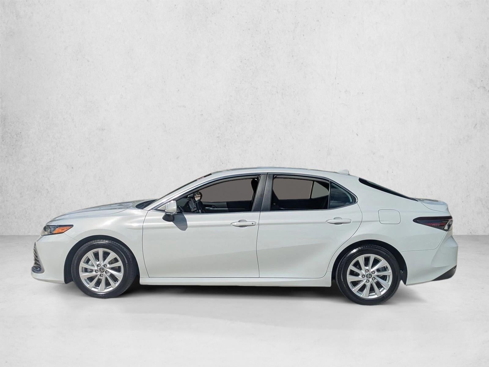 2023 Toyota Camry LE Auto (SE)