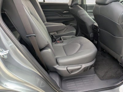 2025 Toyota Grand Highlander Platinum AWD (Natl)