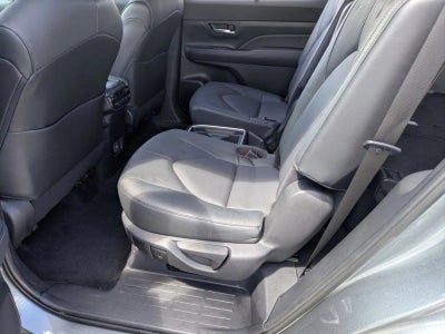 2025 Toyota Grand Highlander Hybrid Limited AWD (Natl)