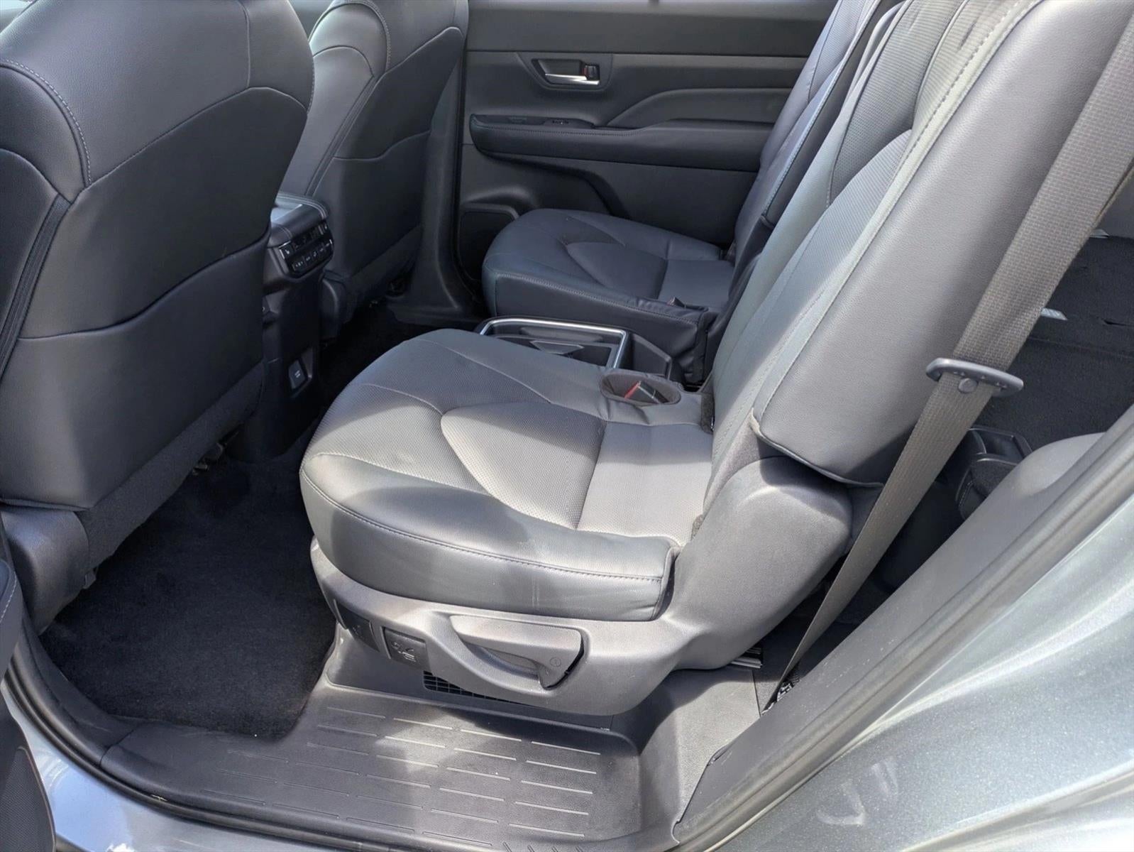 2025 Toyota Grand Highlander Hybrid Limited AWD (Natl)