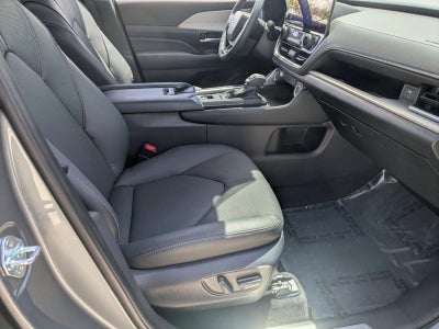 2025 Toyota Grand Highlander Hybrid Limited AWD (Natl)