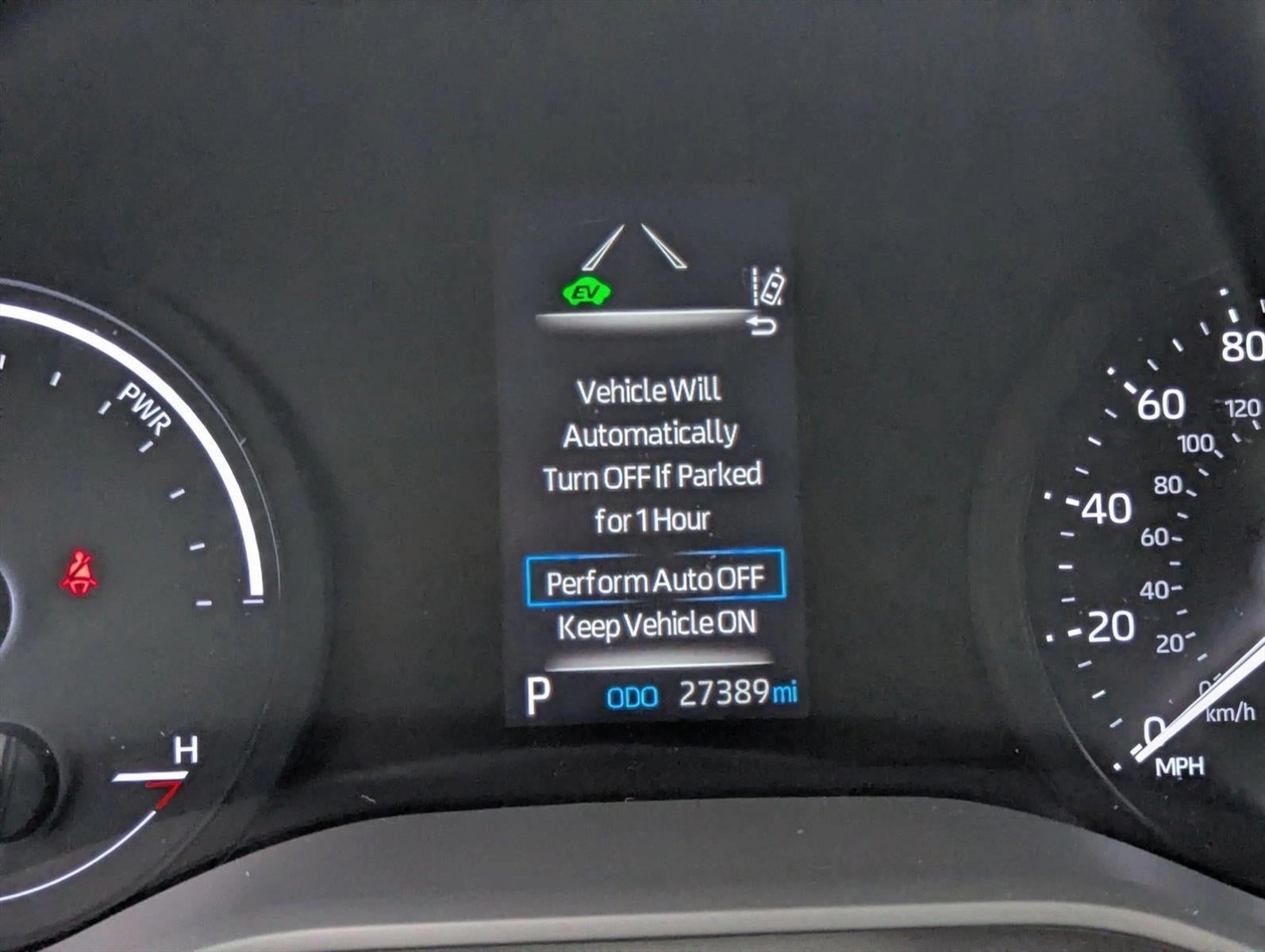 2023 Toyota Sienna XLE FWD 8-Passenger (Natl)