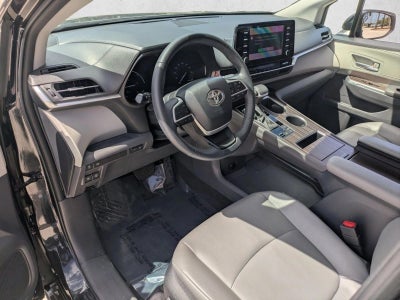 2023 Toyota Sienna XLE FWD 8-Passenger (Natl)