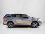 2019 Toyota Highlander LE V6 FWD (GS)
