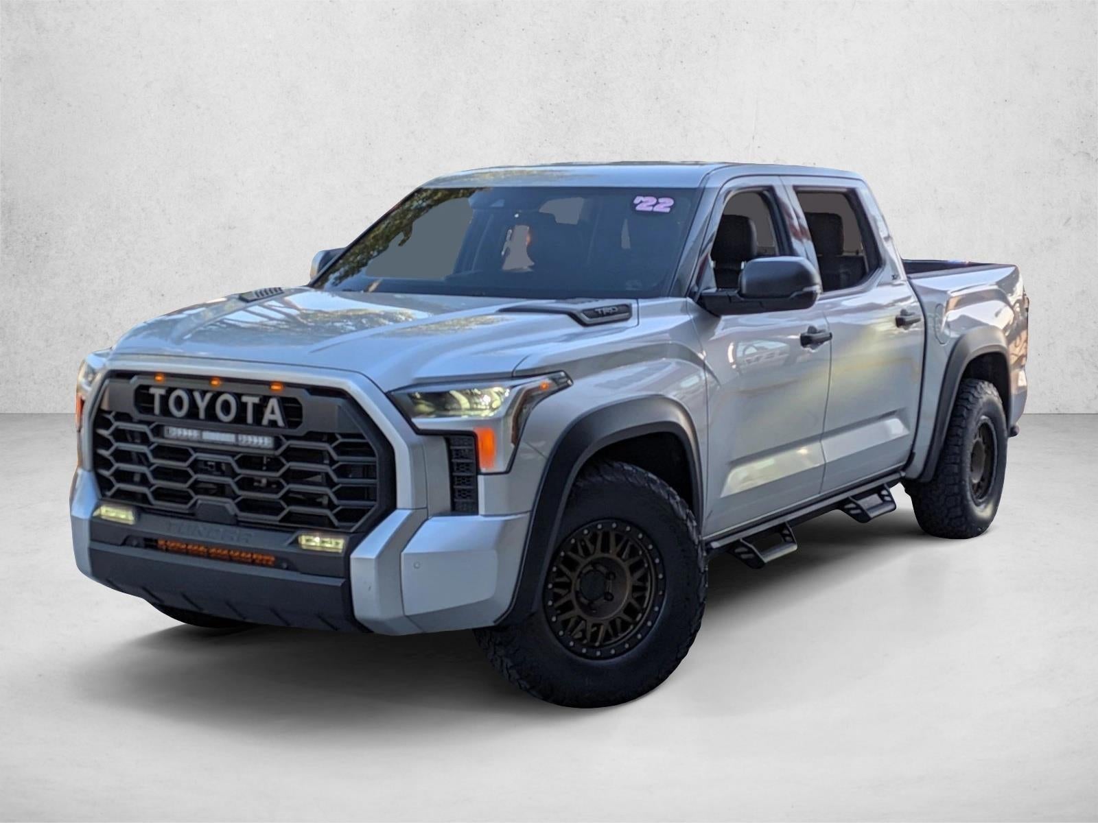 2022 Toyota Tundra 2WD 2WD SR5 CrewMax 5.5' Bed (Natl)