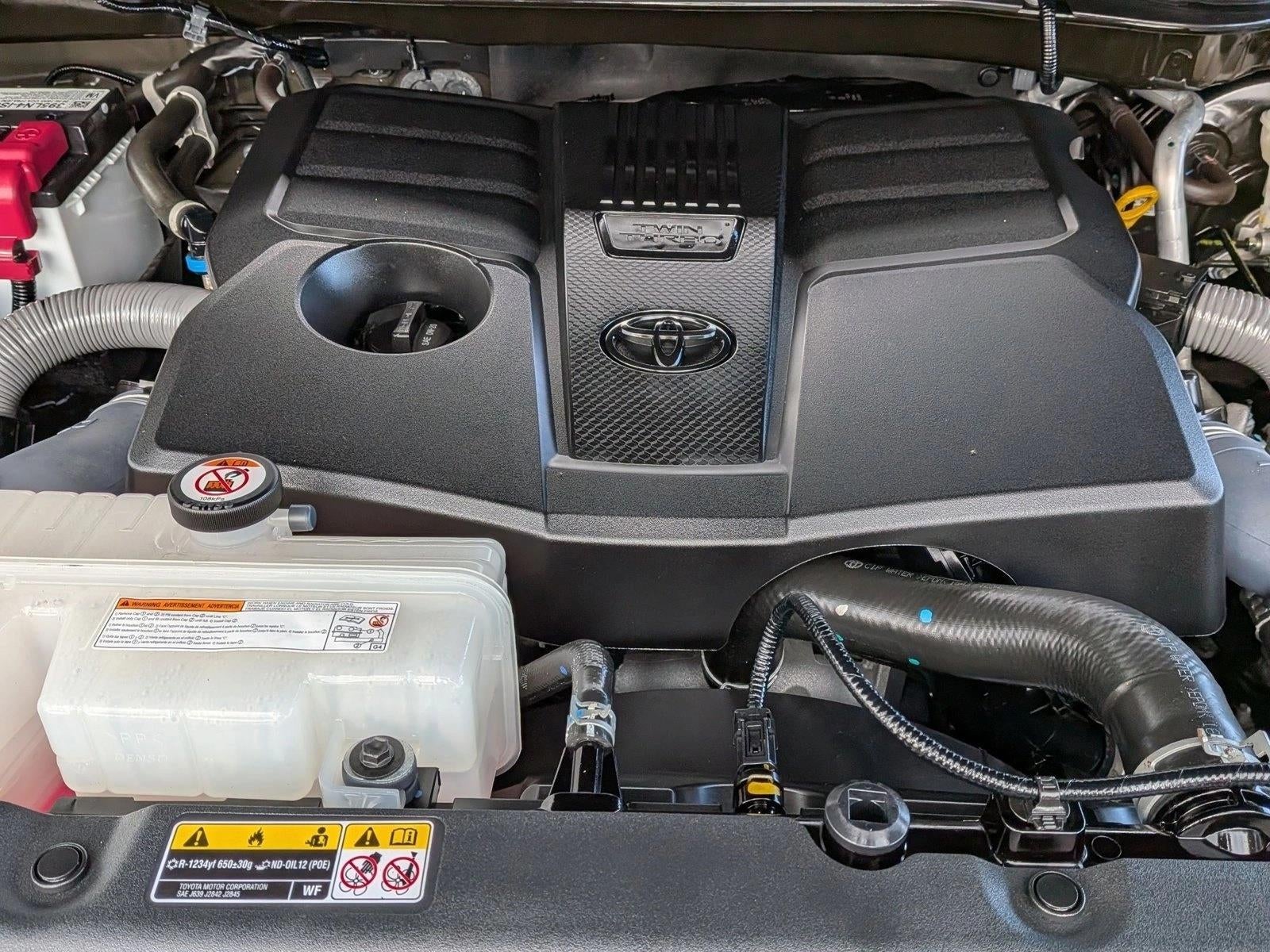 2023 Toyota Tundra 4WD 4WD SR5 CrewMax 5.5' Bed (SE)