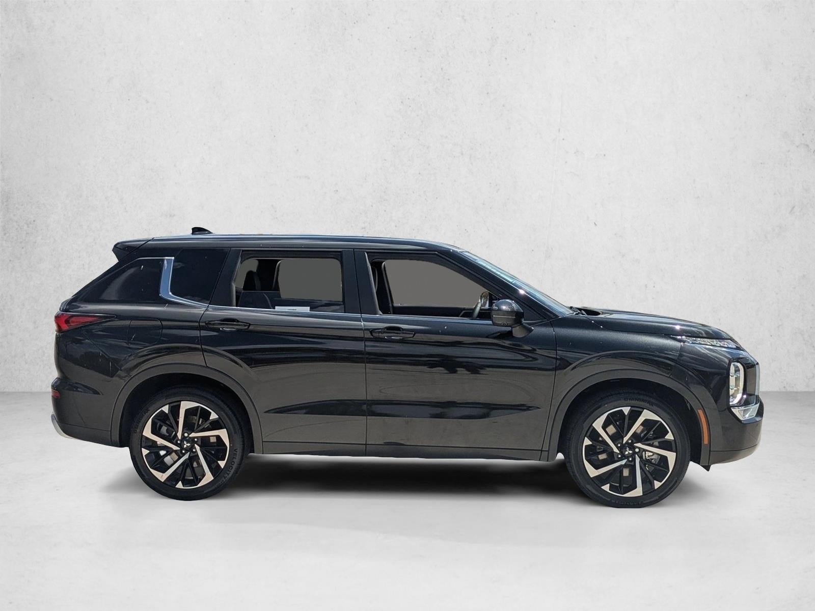 2024 Mitsubishi Outlander SE FWD