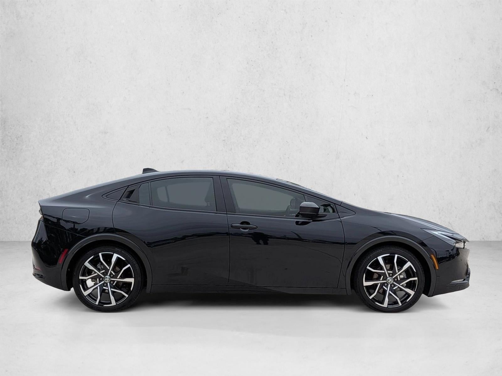 2026 Toyota Prius Plug-In Hybrid XSE (Natl)