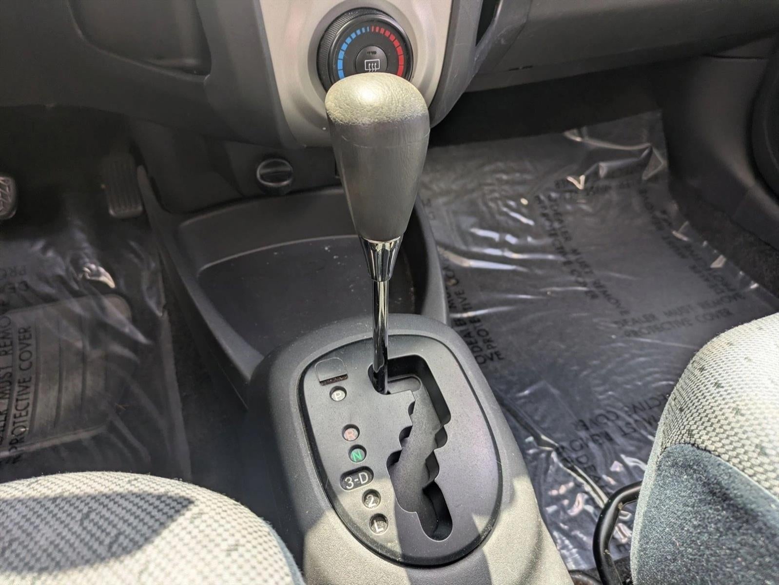 2010 Toyota Yaris 3dr LB Auto (Natl)