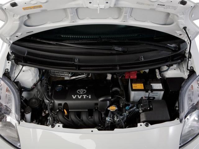 2010 Toyota Yaris 3dr LB Auto (Natl)