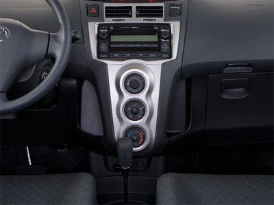 2010 Toyota Yaris 3dr LB Auto (Natl)