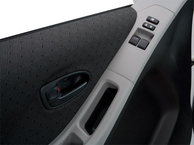 2010 Toyota Yaris 3dr LB Auto (Natl)