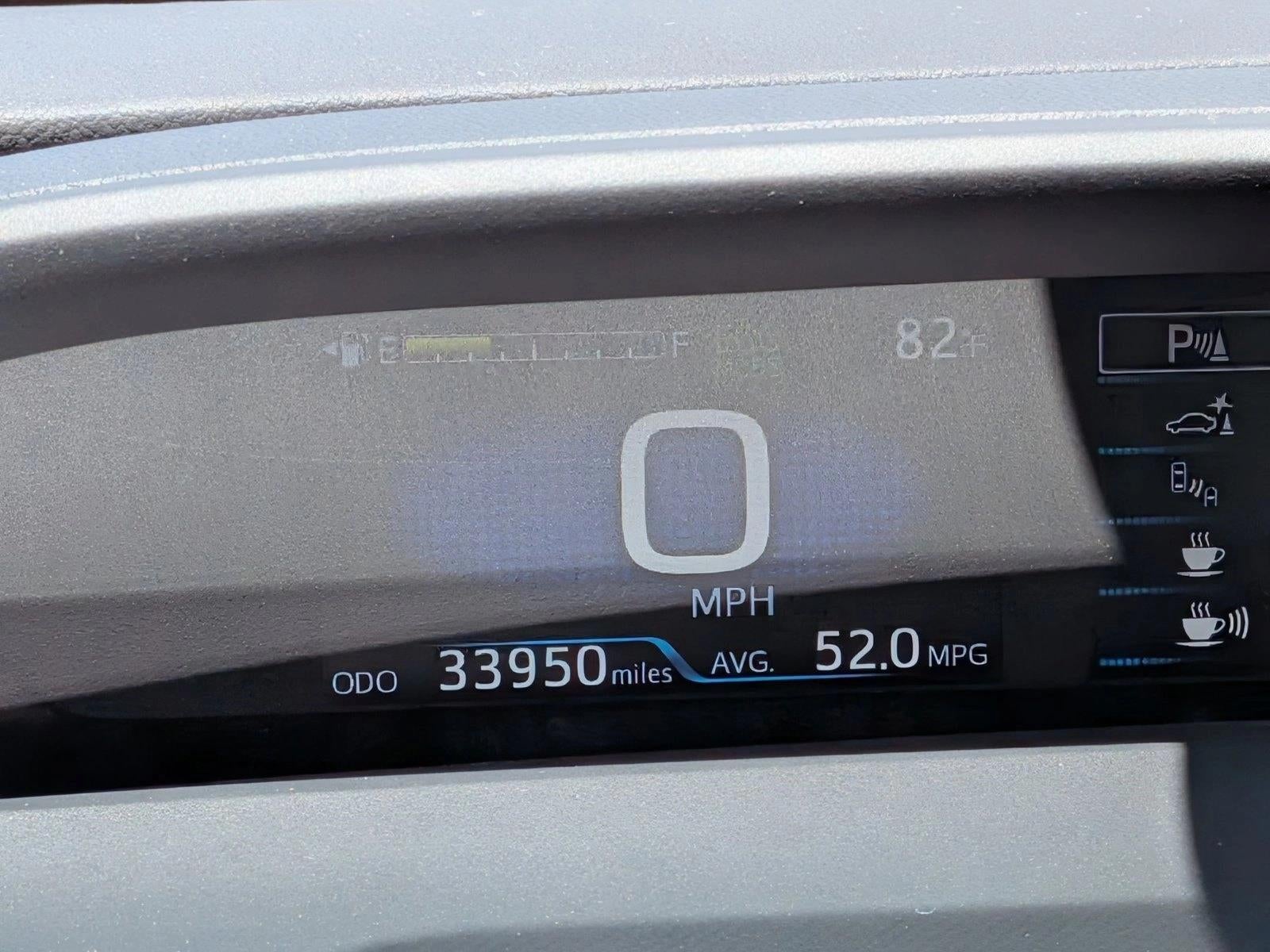 2022 Toyota Prius LE (Natl)