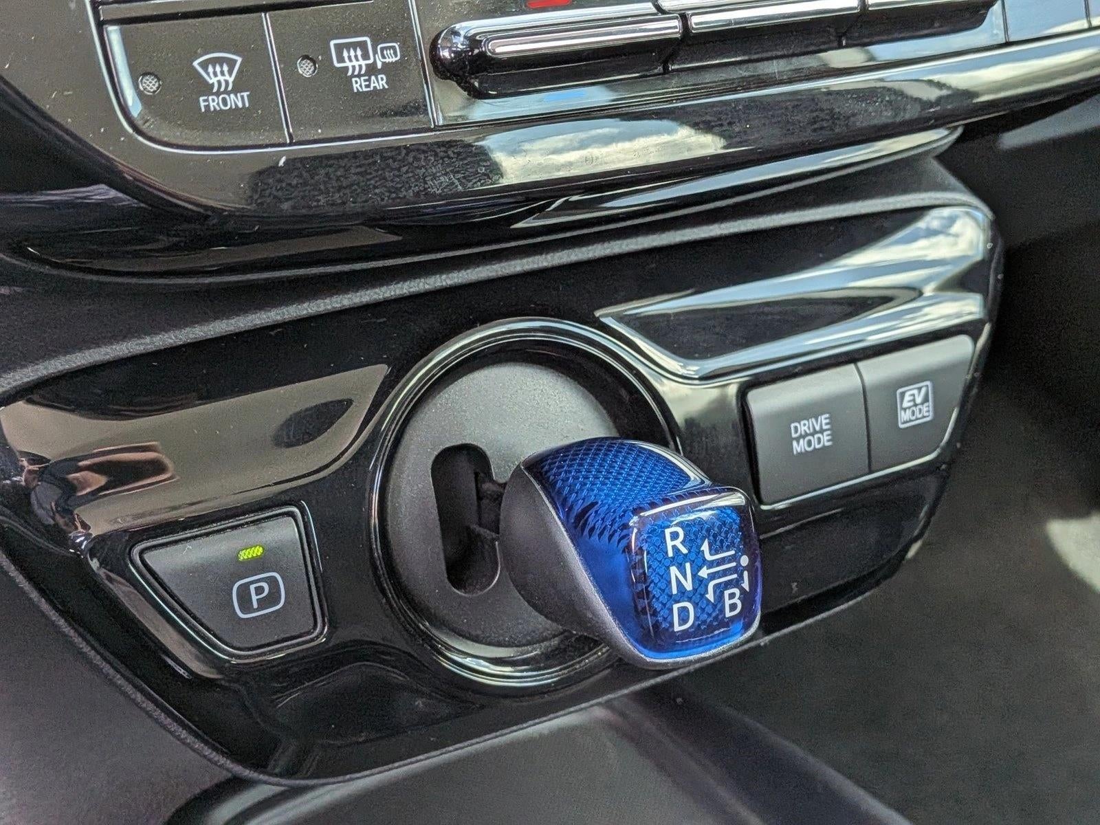 2022 Toyota Prius LE (Natl)
