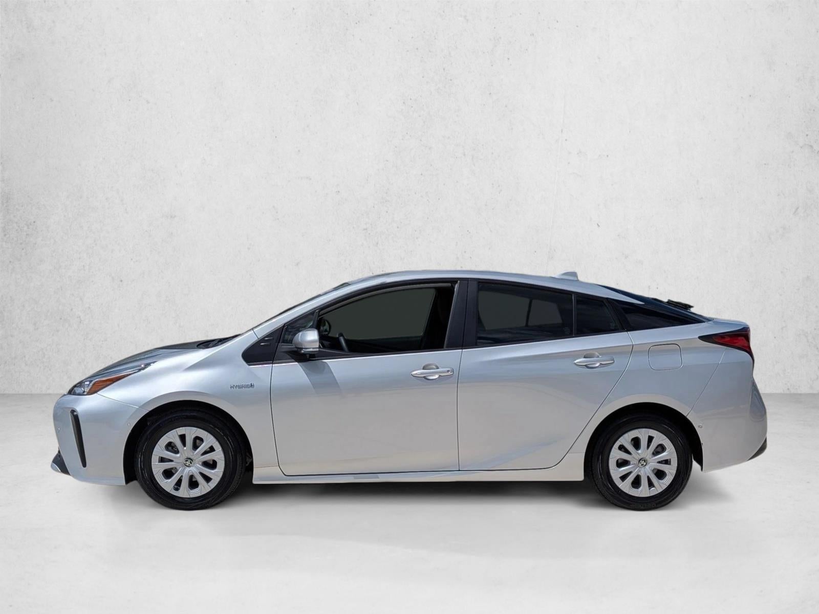 2022 Toyota Prius LE (Natl)