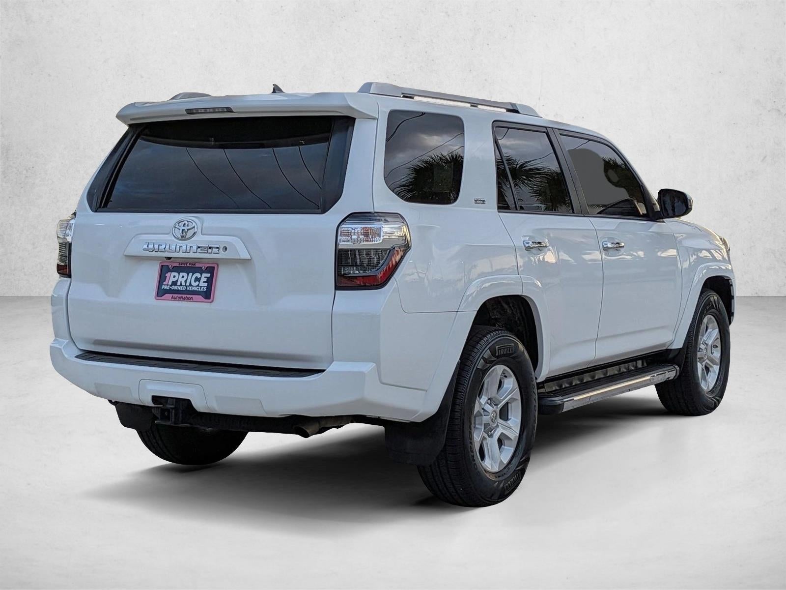 2015 Toyota 4Runner RWD 4dr V6 SR5 (Natl)