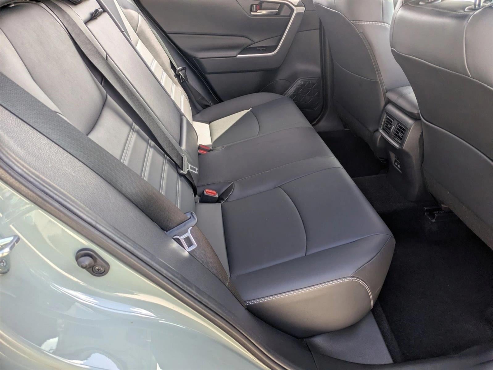 2023 Toyota RAV4 XLE Premium FWD (Natl)