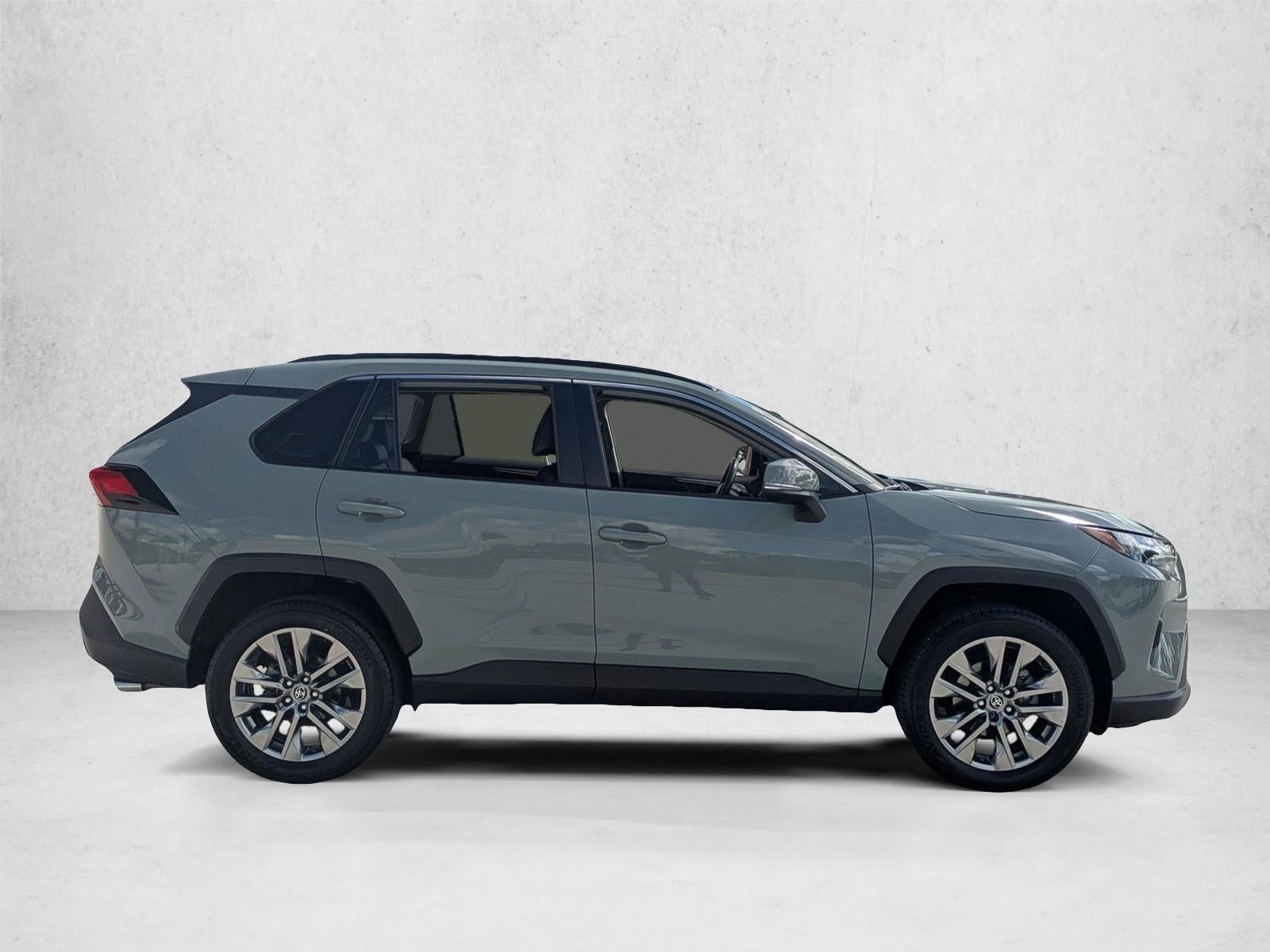 2023 Toyota RAV4 XLE Premium FWD (Natl)