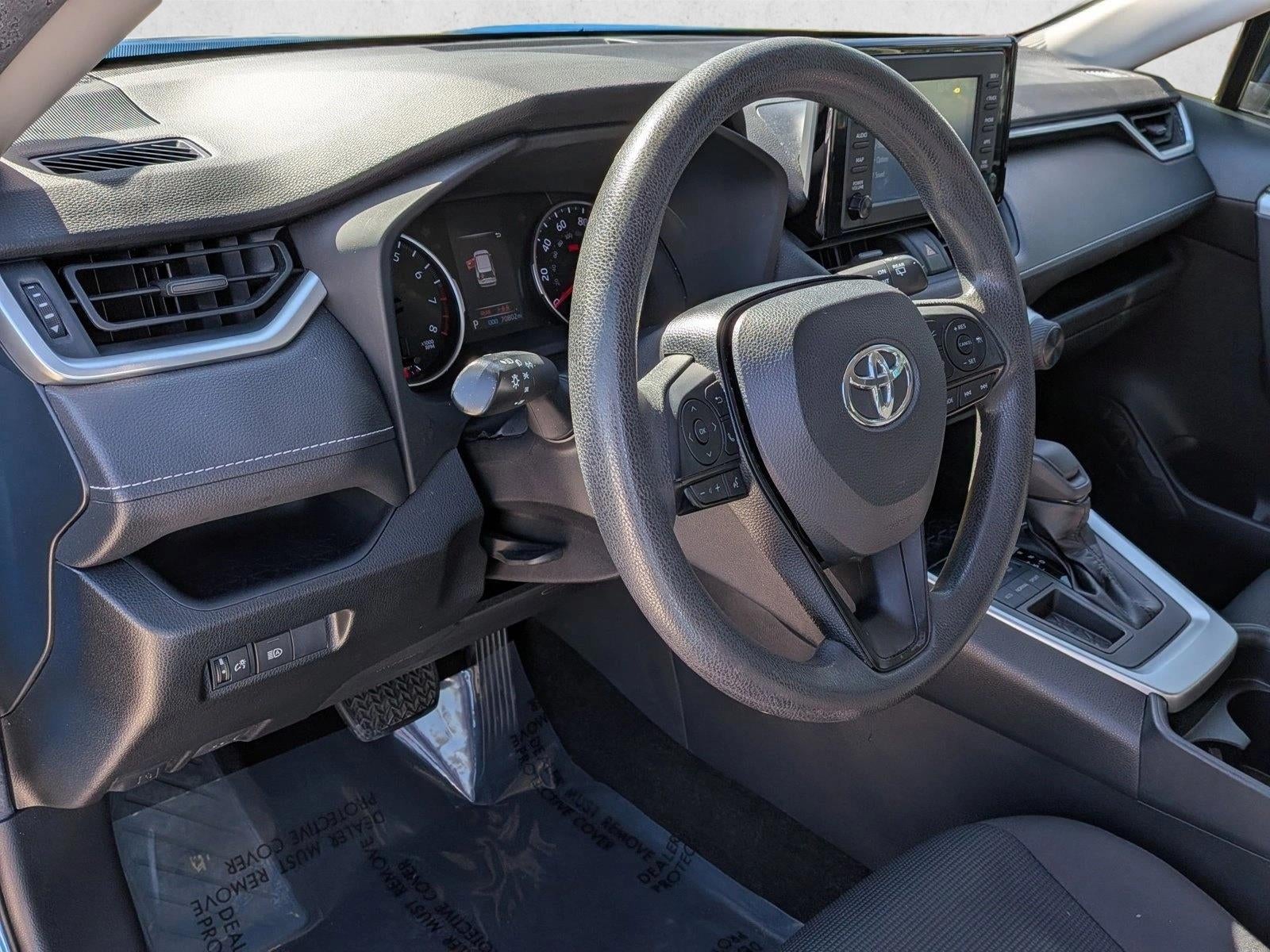2019 Toyota RAV4 LE FWD (GS)