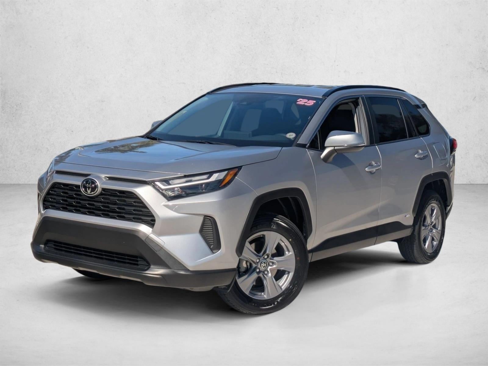2025 Toyota RAV4 Hybrid LE AWD (Natl)