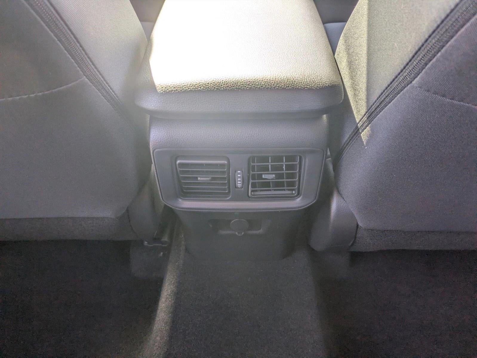 2025 Toyota RAV4 Hybrid LE AWD (Natl)