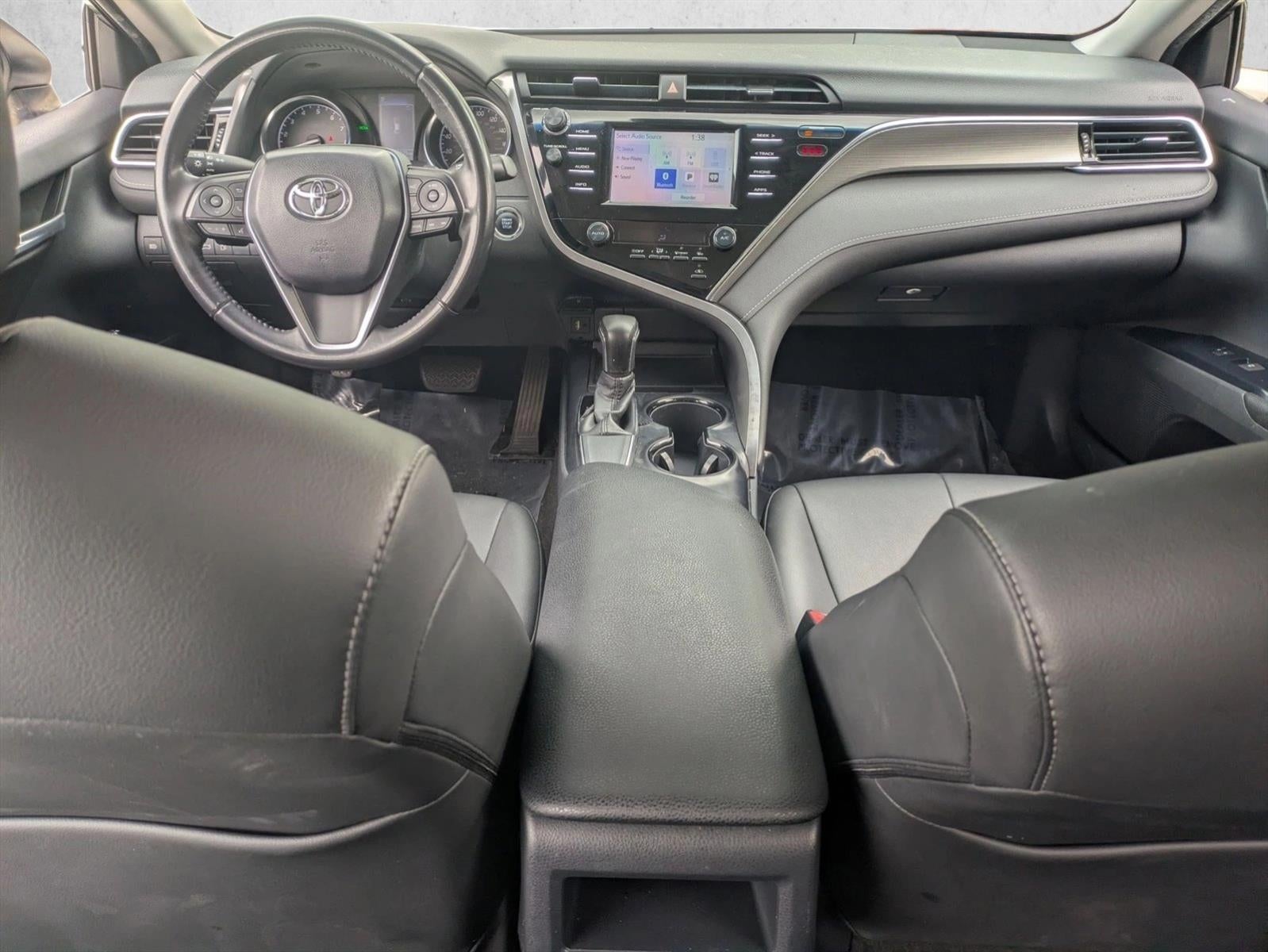 2018 Toyota Camry SE Auto (SE)