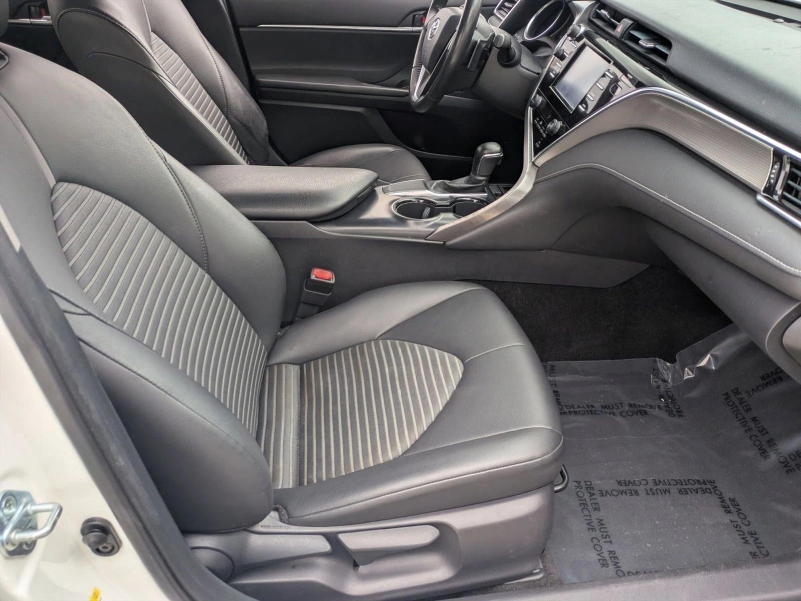 2018 Toyota Camry SE Auto (SE)