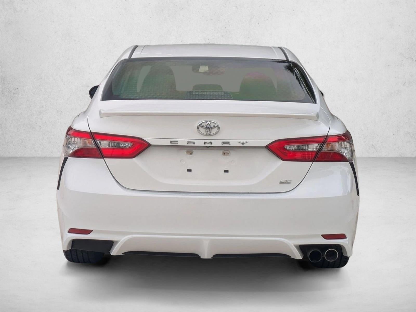 2018 Toyota Camry SE Auto (SE)