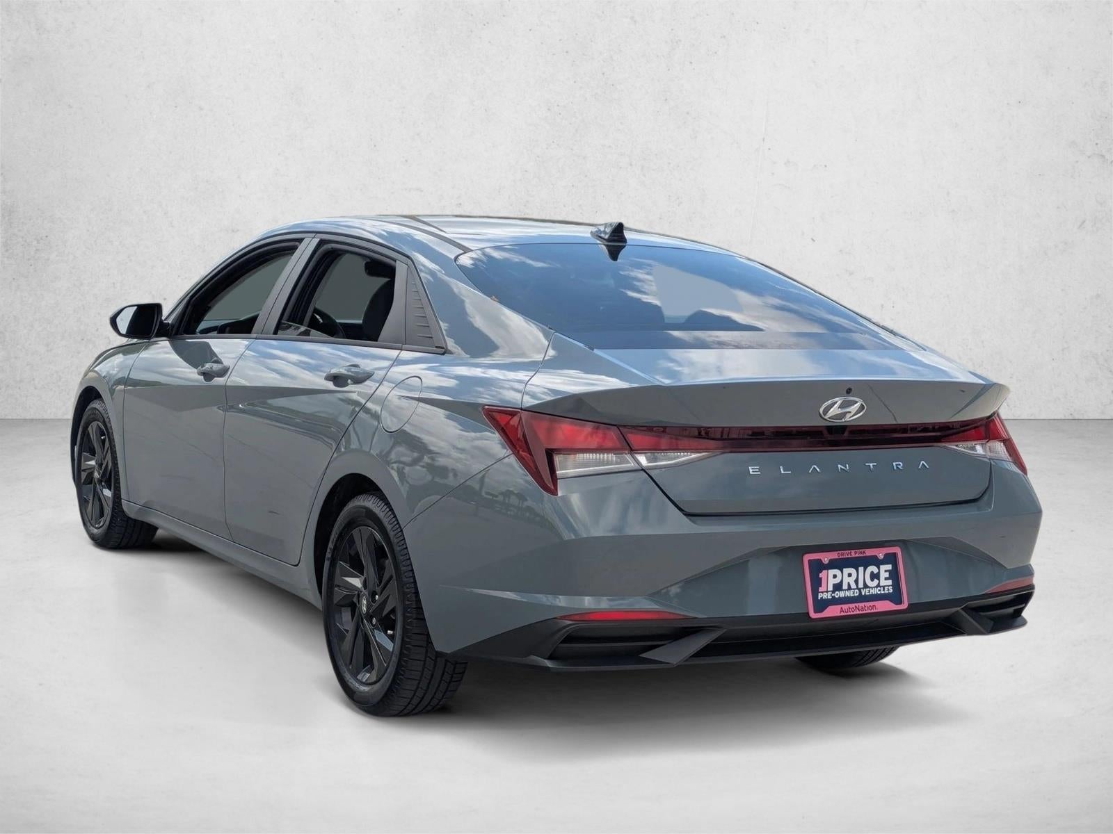 2023 Hyundai ELANTRA SEL IVT