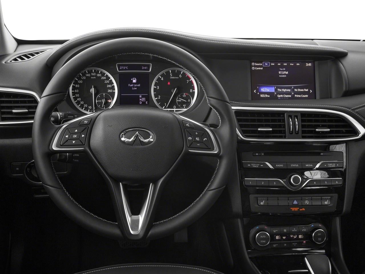 2018 INFINITI QX30 Luxury FWD