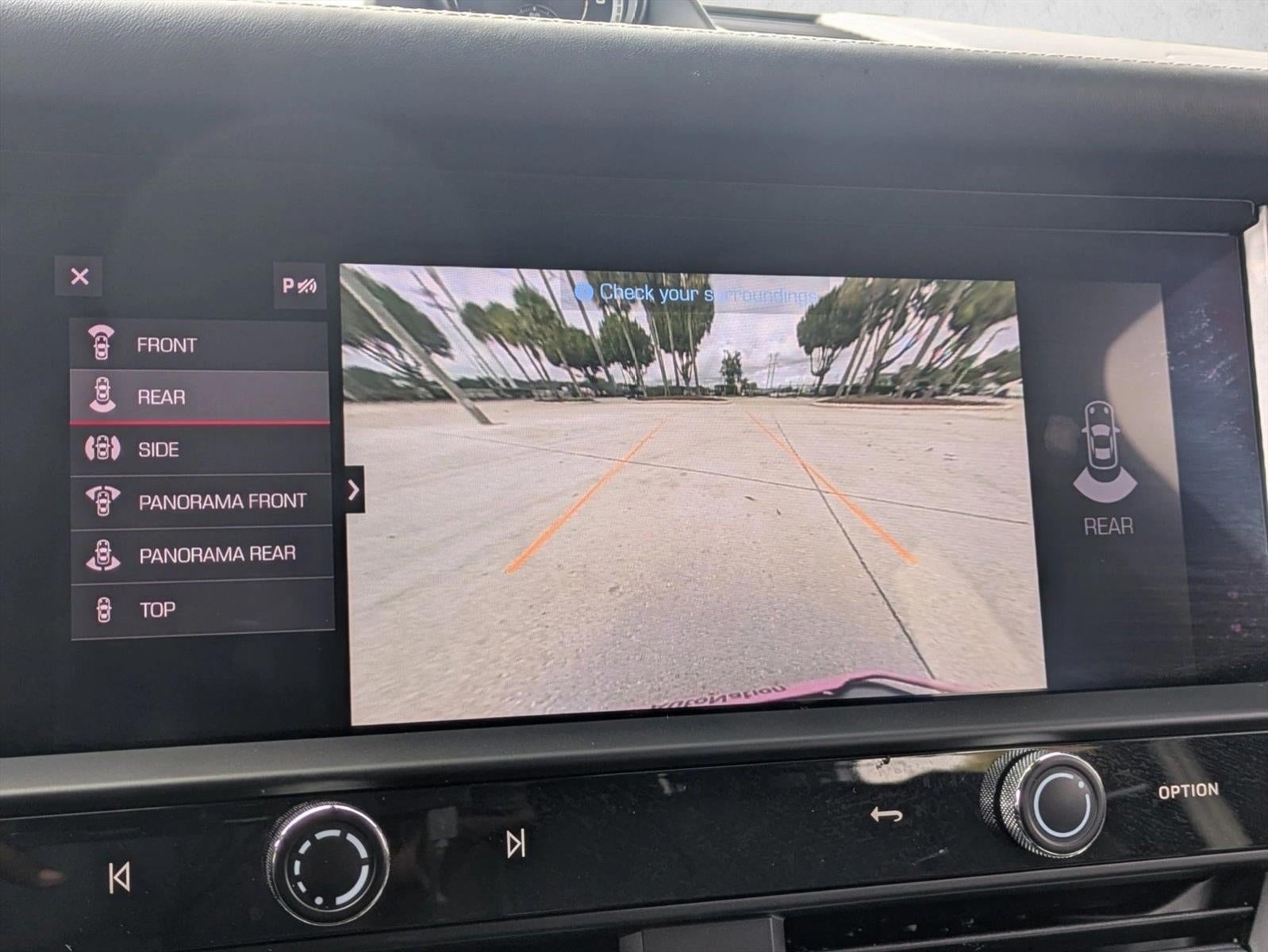 2022 Porsche Macan AWD