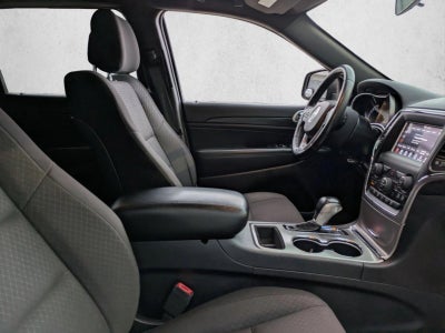 2020 Jeep Grand Cherokee Laredo E 4x2