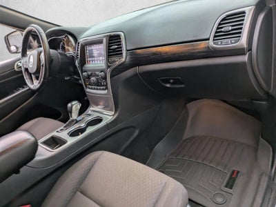 2020 Jeep Grand Cherokee Laredo E 4x2