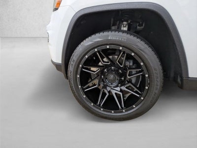 2020 Jeep Grand Cherokee Laredo E 4x2