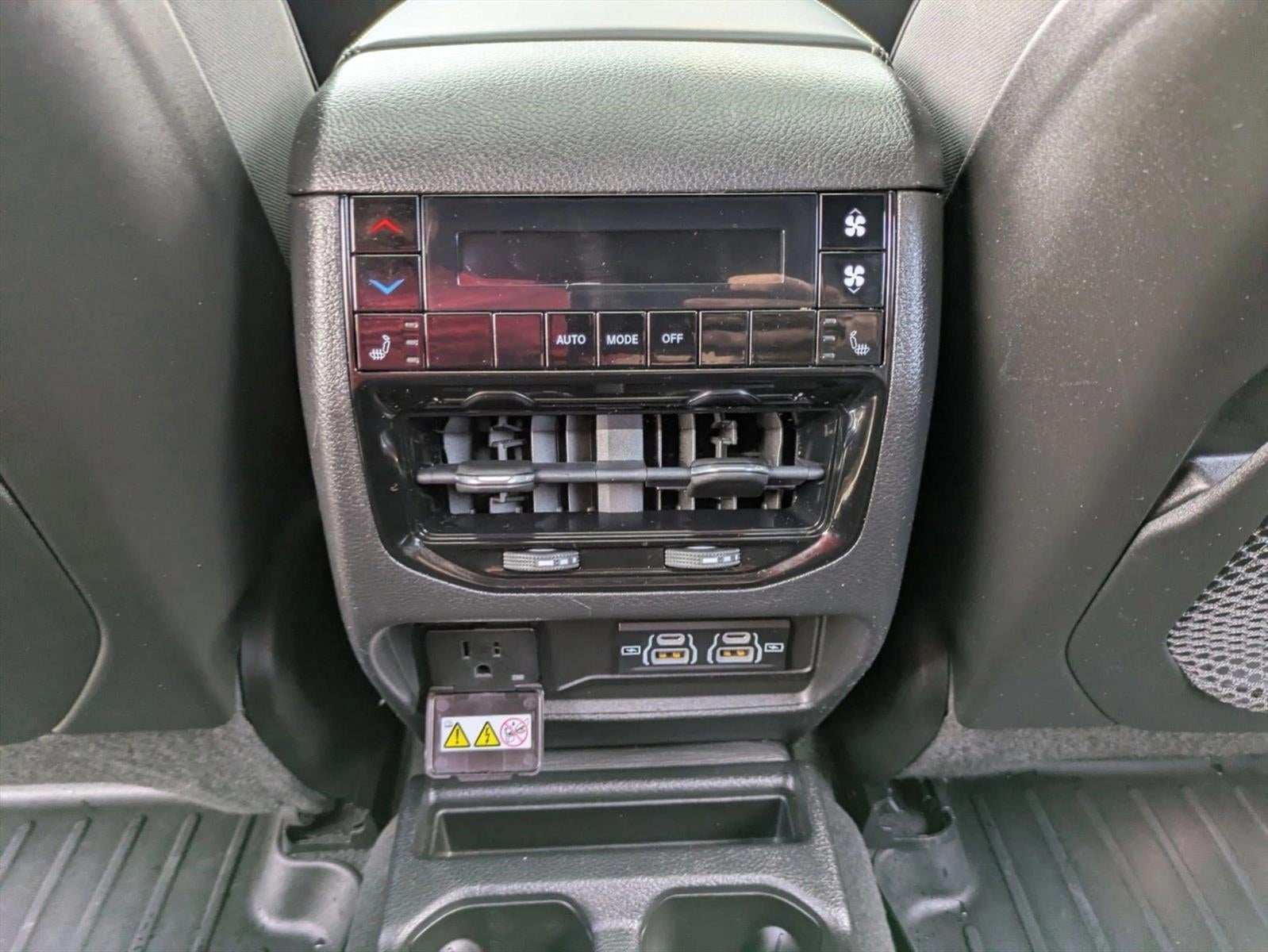 2022 Jeep Grand Cherokee L Overland 4x4