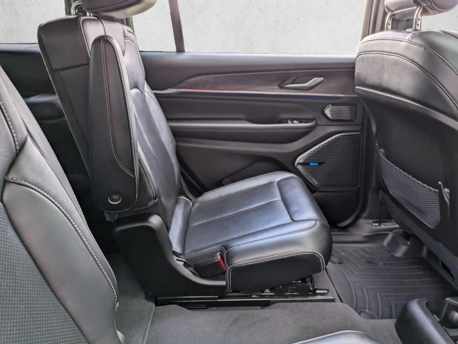 2022 Jeep Grand Cherokee L Overland 4x4